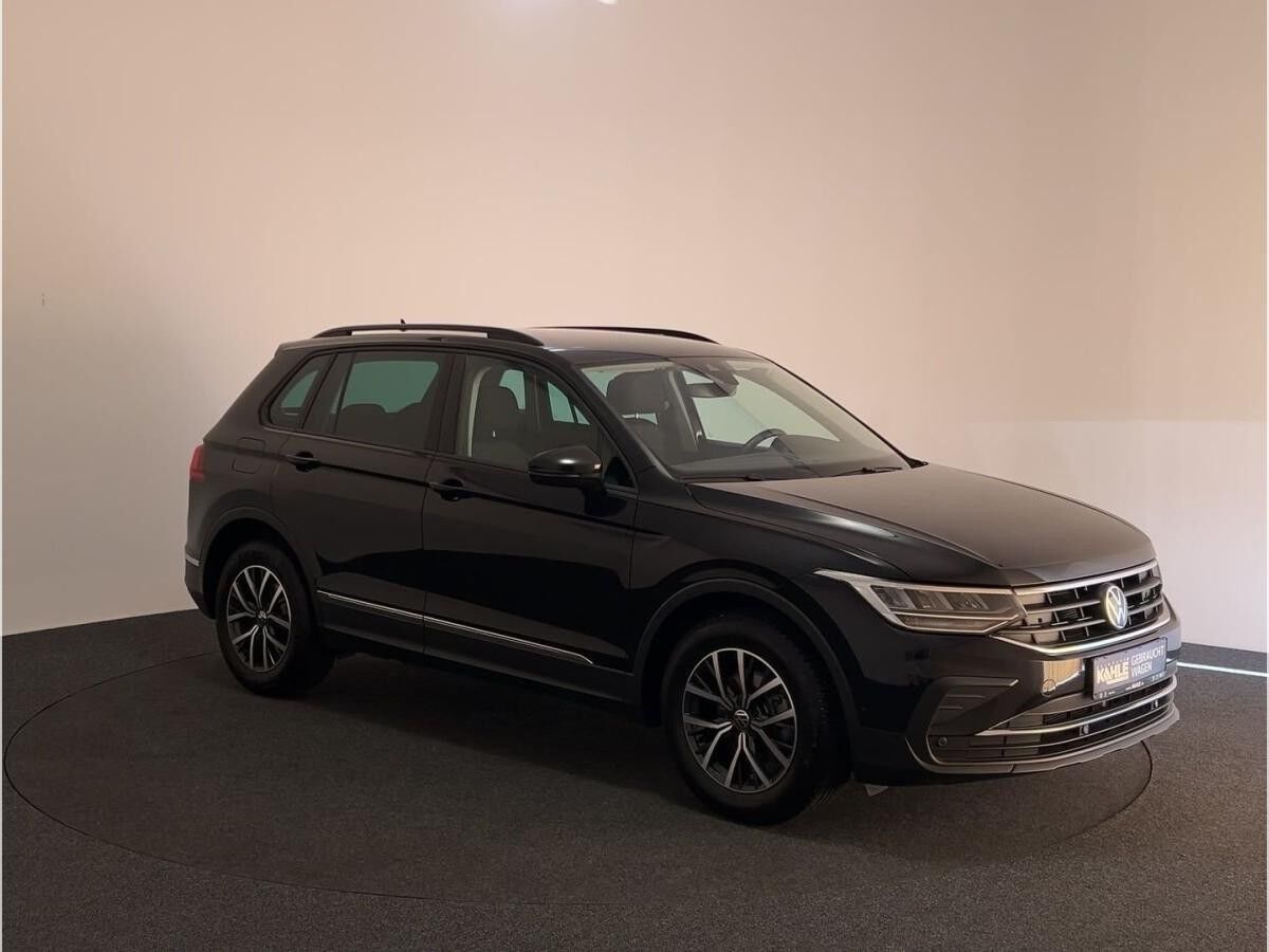Volkswagen Tiguan 1.5 TSI Life Black ACC AHK LED Navi Virt