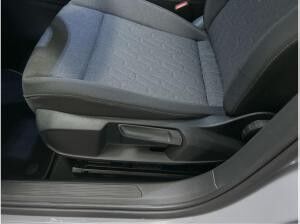 Volkswagen Golf VIII Variant 1.5 eTSI Life CarPlay Hyb. ACC