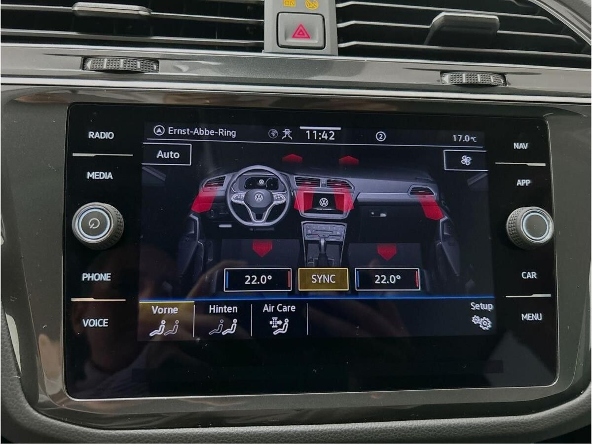 Volkswagen Tiguan 1.5 TSI Life Black ACC AHK LED Navi Virt