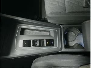 Volkswagen Golf VIII Variant 1.5 eTSI Life CarPlay Hyb. ACC