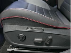 Volkswagen Golf VIII GTI 2.0 TSI DSG