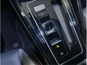 Volkswagen Golf VIII GTI 2.0 TSI DSG