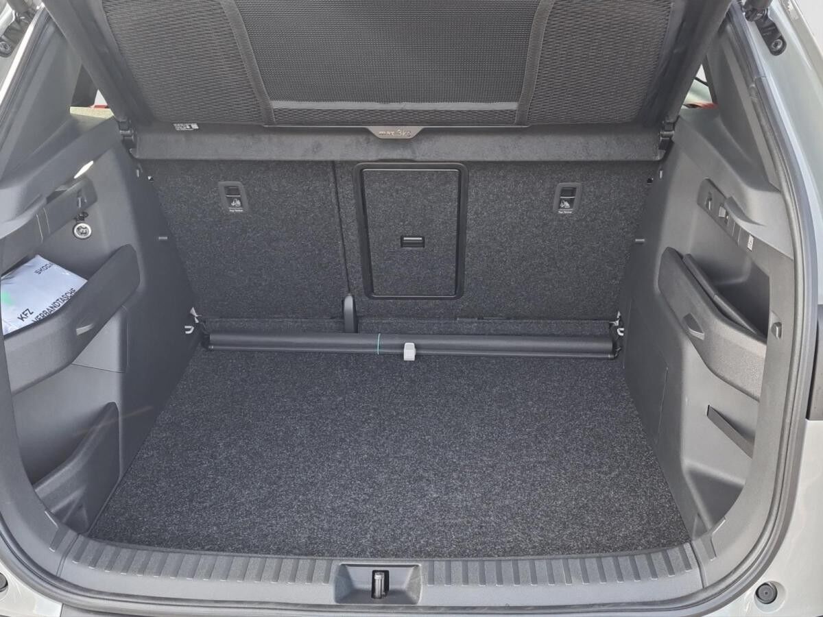 Skoda Elroq 60 63 kWh WPumpe AHK MATRIX Navi