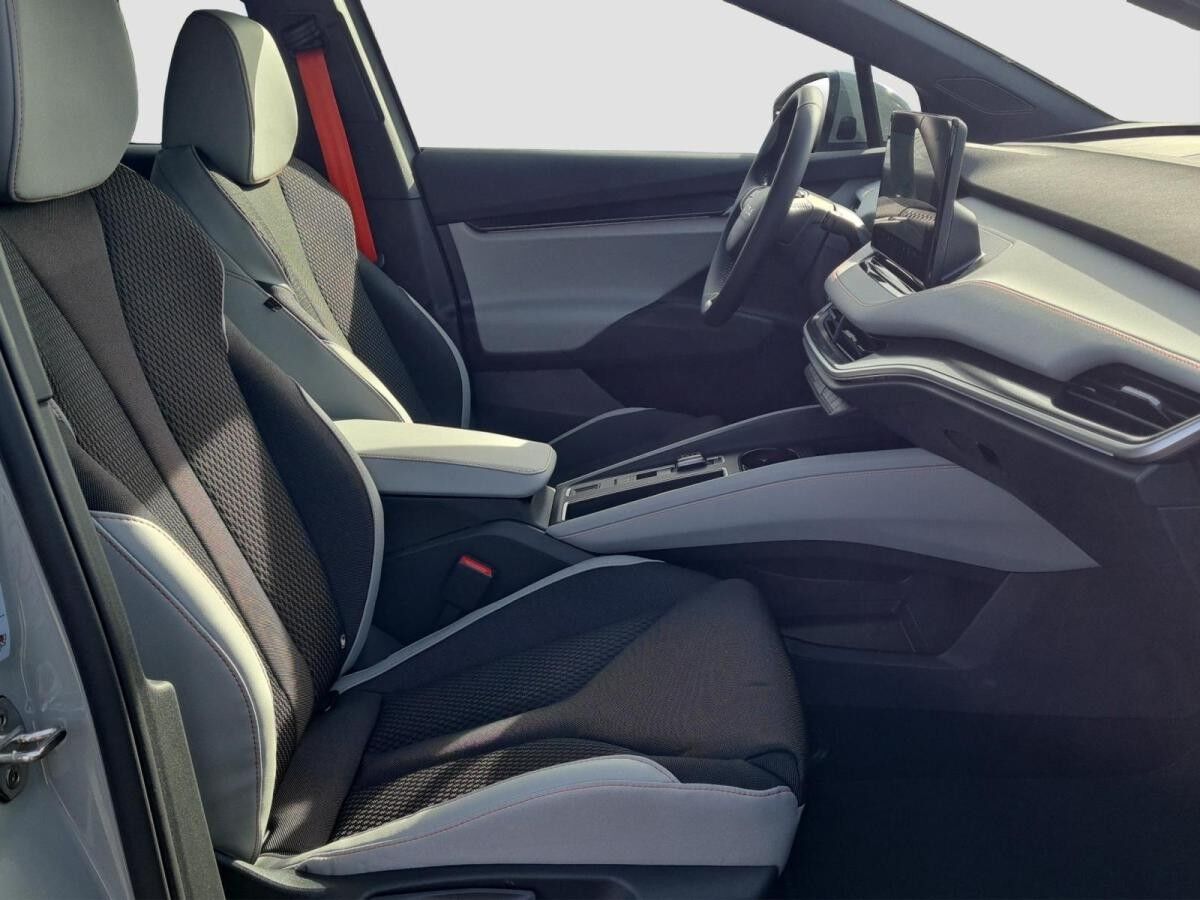 Skoda Elroq 60 63 kWh WPumpe AHK MATRIX Navi