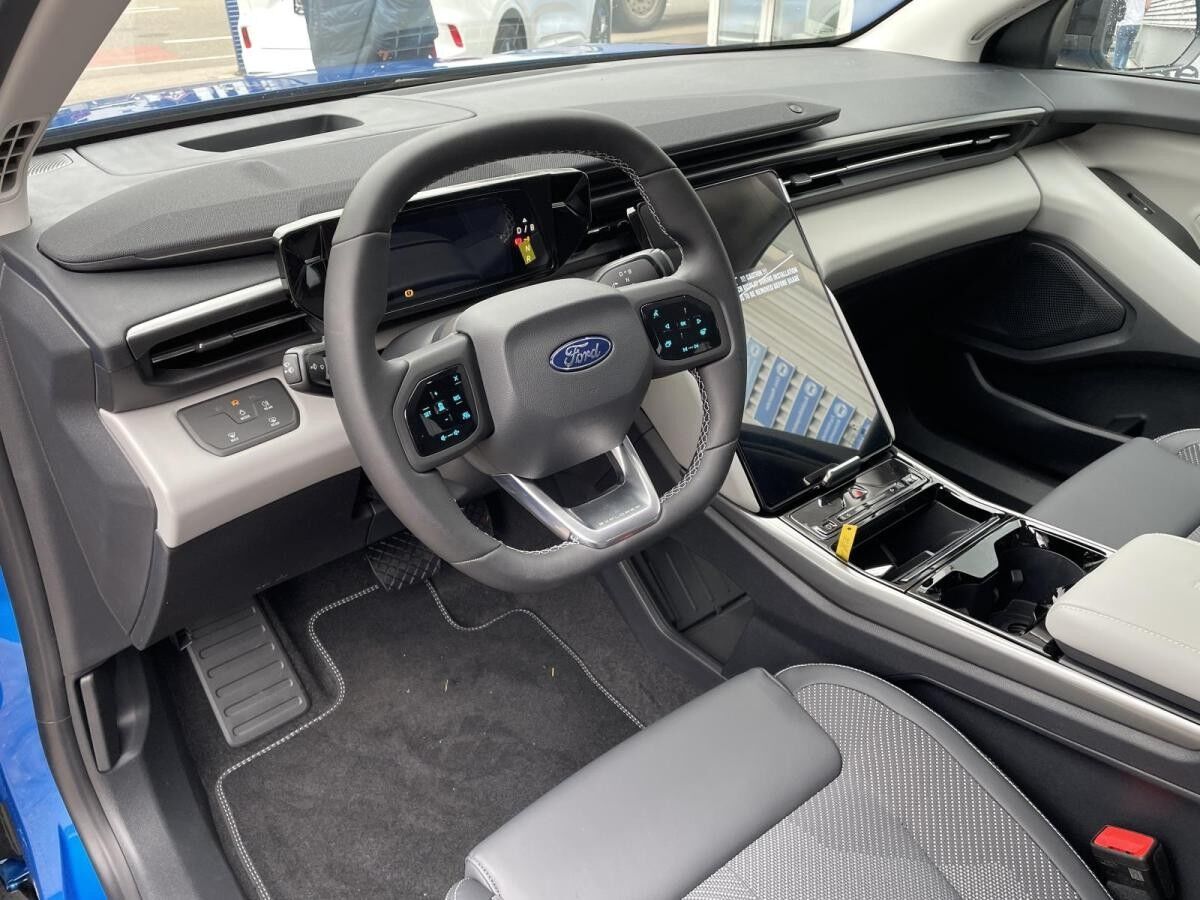 Ford Explorer RWD BEV * Sofort Verfügbar *