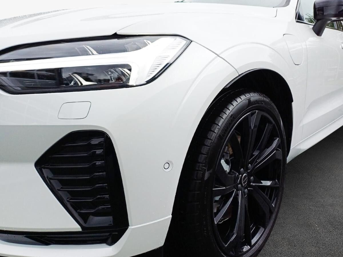Volvo XC60 Crystal- White! Lagom! XC60 T6 Plug-in H AWD Plus Black Edition Auto