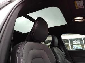 Volvo XC60 Crystal- White! Lagom! XC60 T6 Plug-in H AWD Plus Black Edition Auto