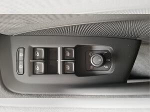 Skoda Superb Combi 193 PS Sportline 4x4 AHK Navi