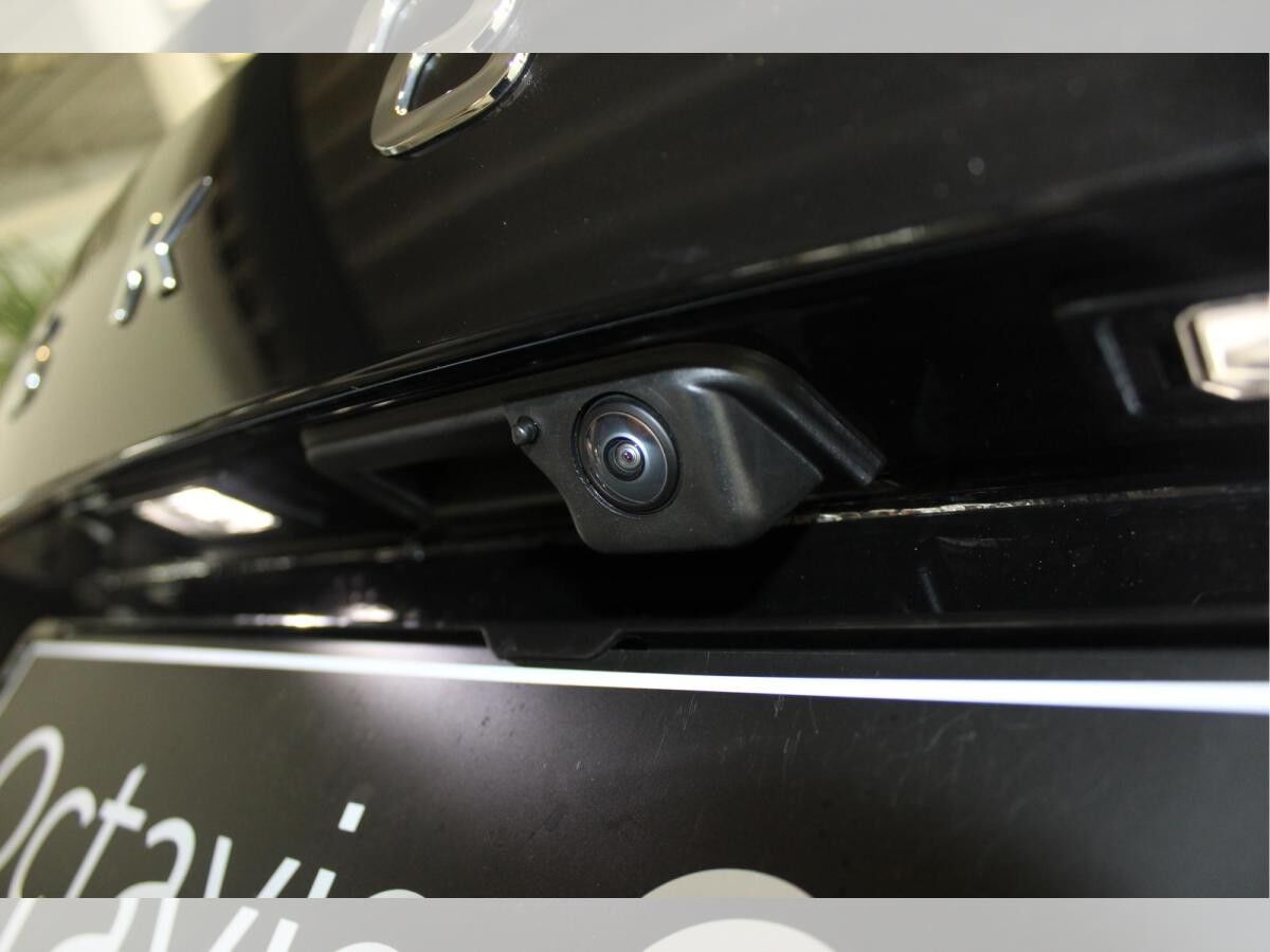 Skoda Octavia Combi Tour 2,0 TDI 110 kW 7-Gang-DSG