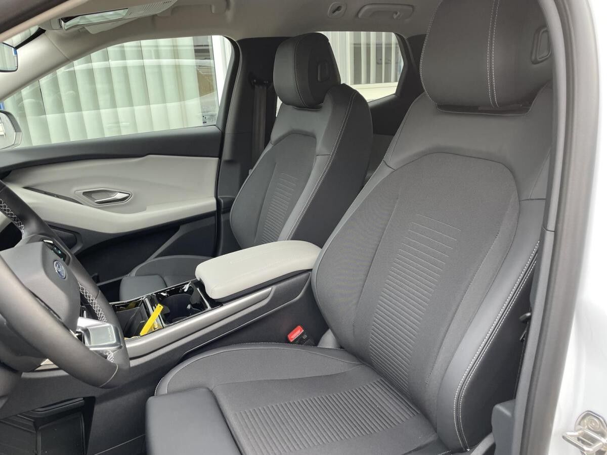 Ford Explorer RWD BEV * Sofort Verfügbar *