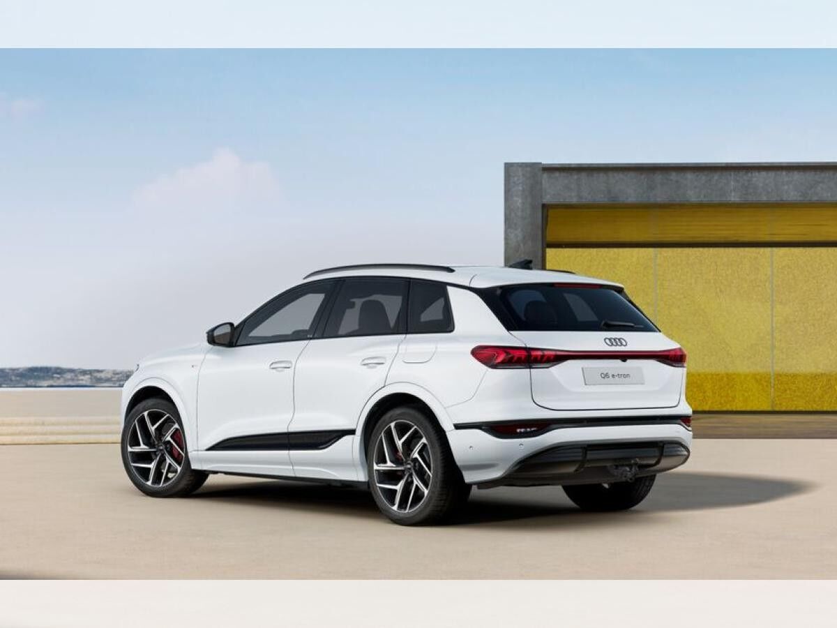 Audi Q6 e-tron SUV performance ❗️ AB JANUAR VERFÜGBAR🚀