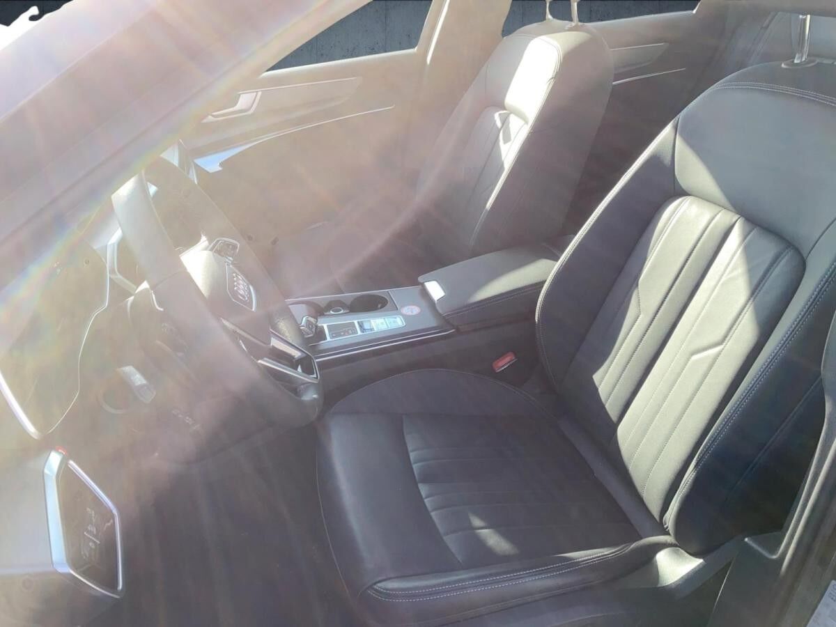 Audi A6 Avant Sport advanced 45 TFSI qu. S tr. Matrix