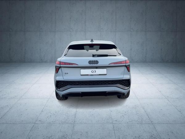 Audi Q3 Sportback TFSI S tr. PANO LED 19 FLA DynPaket