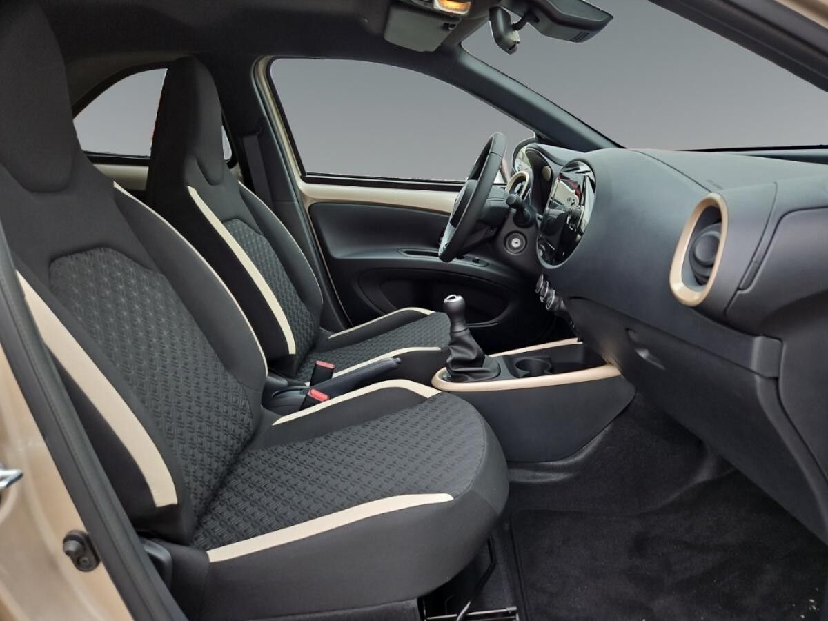 Toyota Aygo X Teamplayer +SHZ+CarPlay+Navi+1,99% !