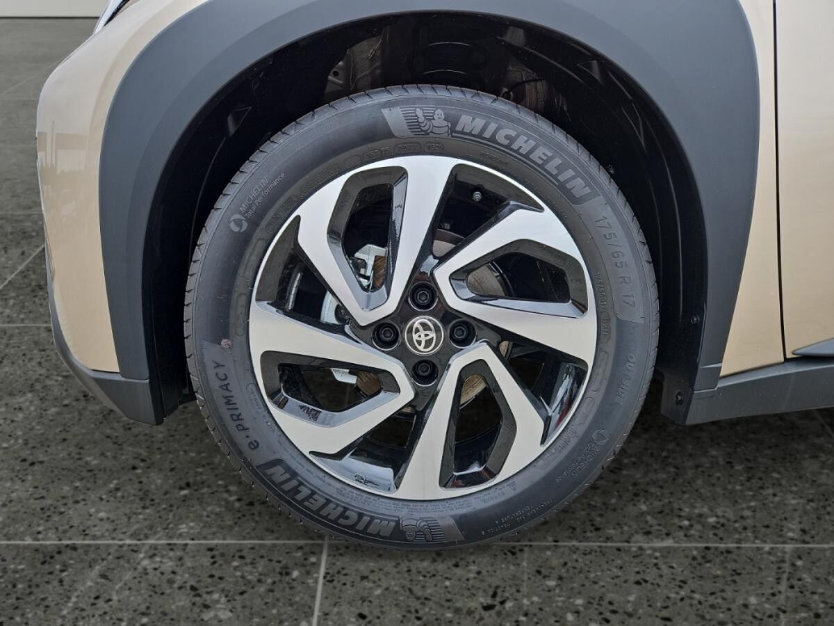 Toyota Aygo X Teamplayer +SHZ+CarPlay+Navi*1,99% !!