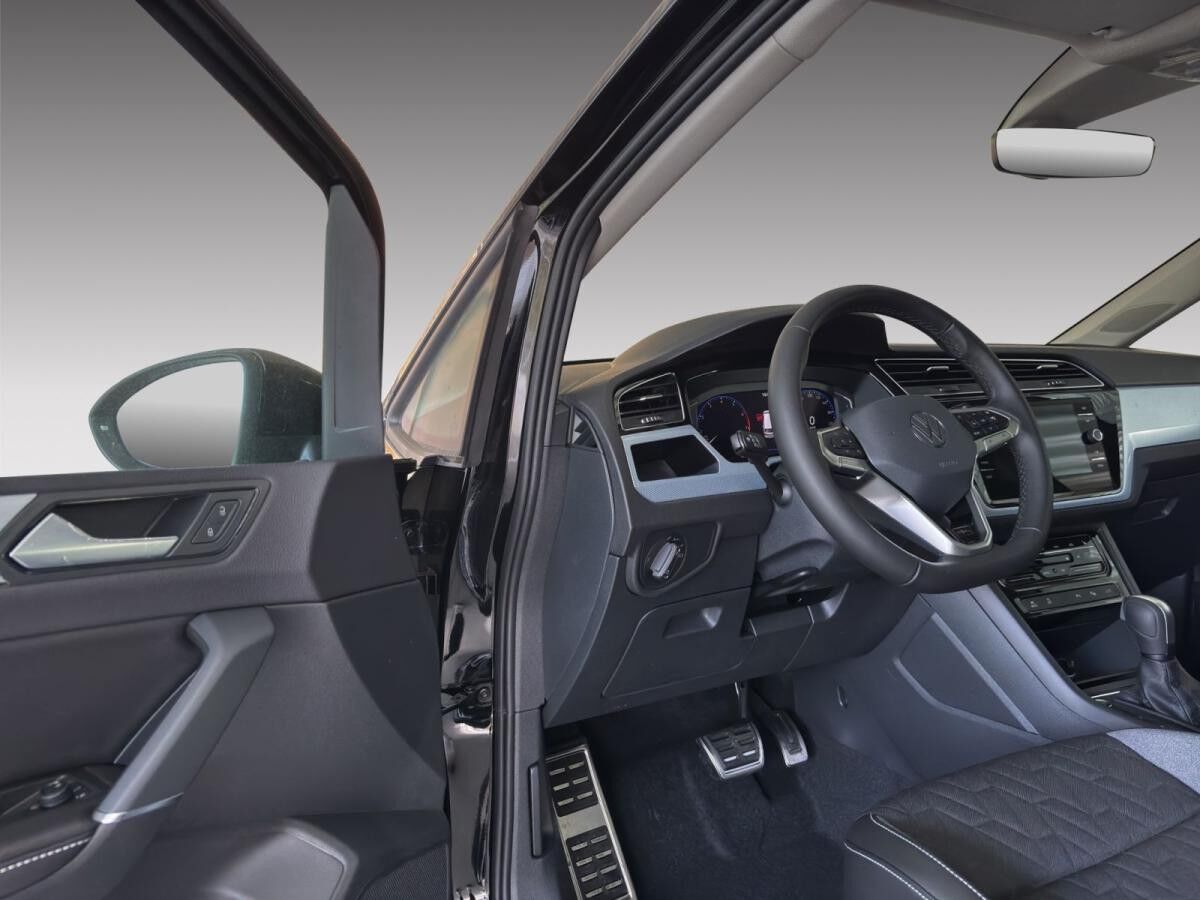 Volkswagen Touran 1.5 TSI DSG Goal 7-Sitzer R-Line AHK