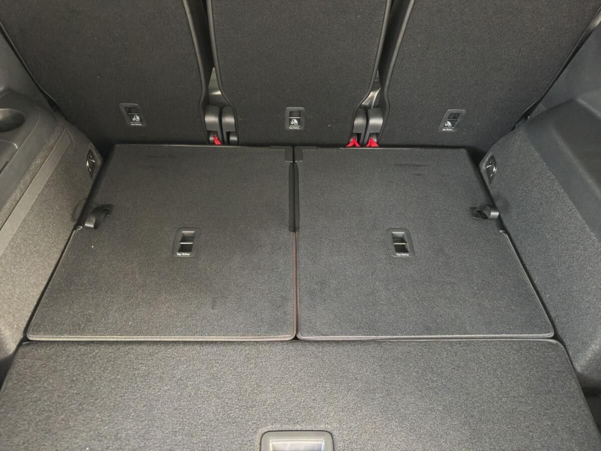 Volkswagen Touran 1.5 TSI DSG Goal 7-Sitzer R-Line AHK