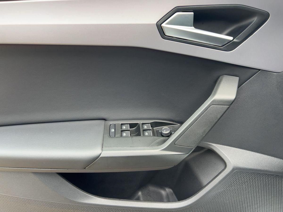 Seat Leon 1.5 eTSI FR DSG Matrix Kamera Navi