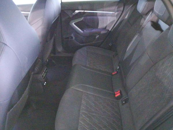 Audi S3 Sportback TFSI q. S-Tronic, Matrix, Panoramadach, SONOS, Business-Paket Plus