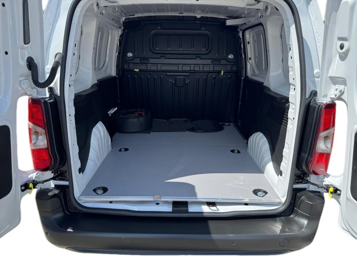 Toyota Proace City Meister L1 inkl. GAP*Durchlade* CarPlay