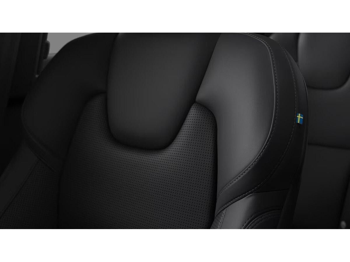 Volvo XC90 T8 AWD Plus Dark 22"+AHK+B&W+PANO+HUD+360°