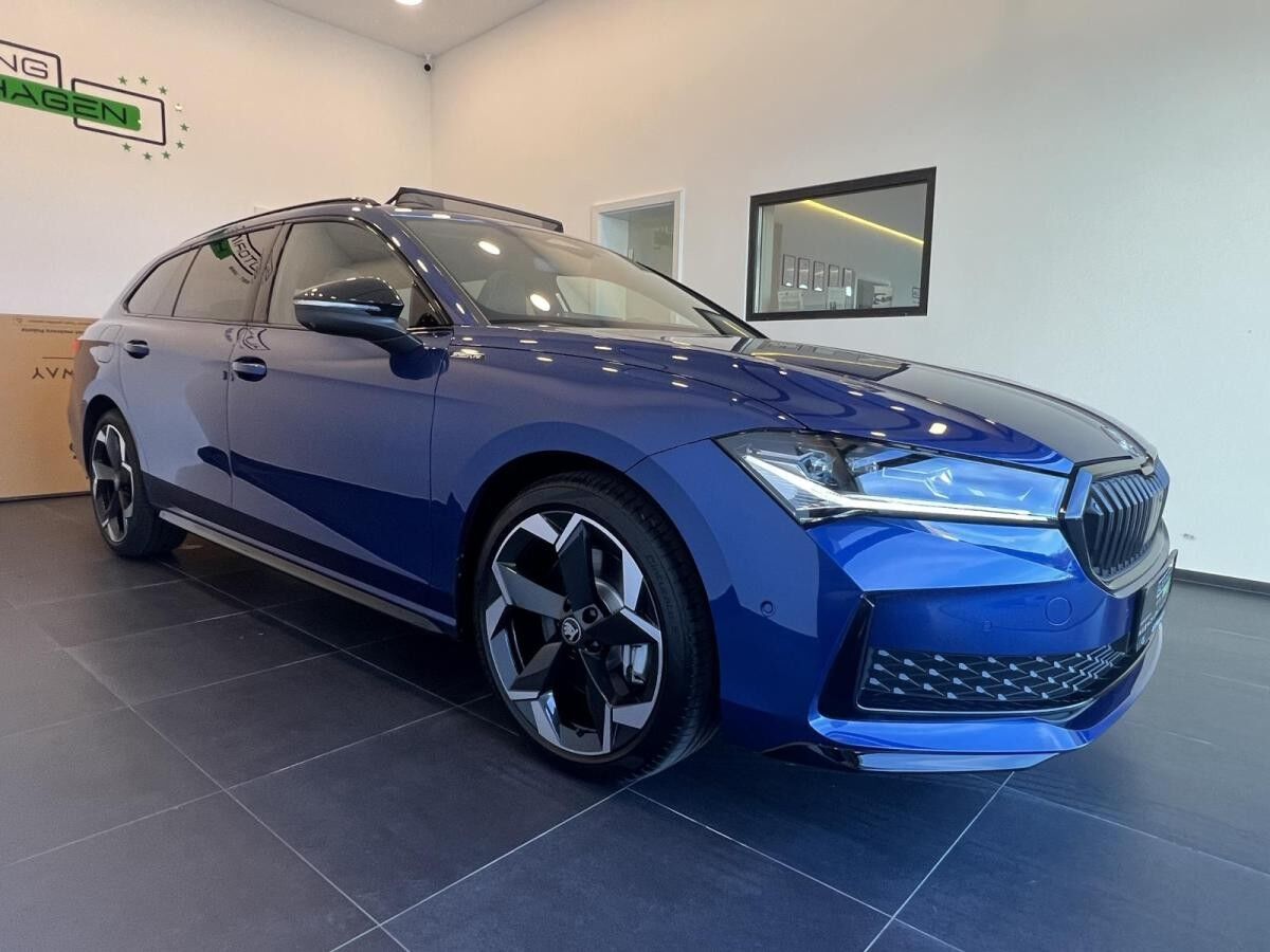 Skoda Superb Combi 265PS 4x4 Vollausstattung! Alle Extras! Sofort!