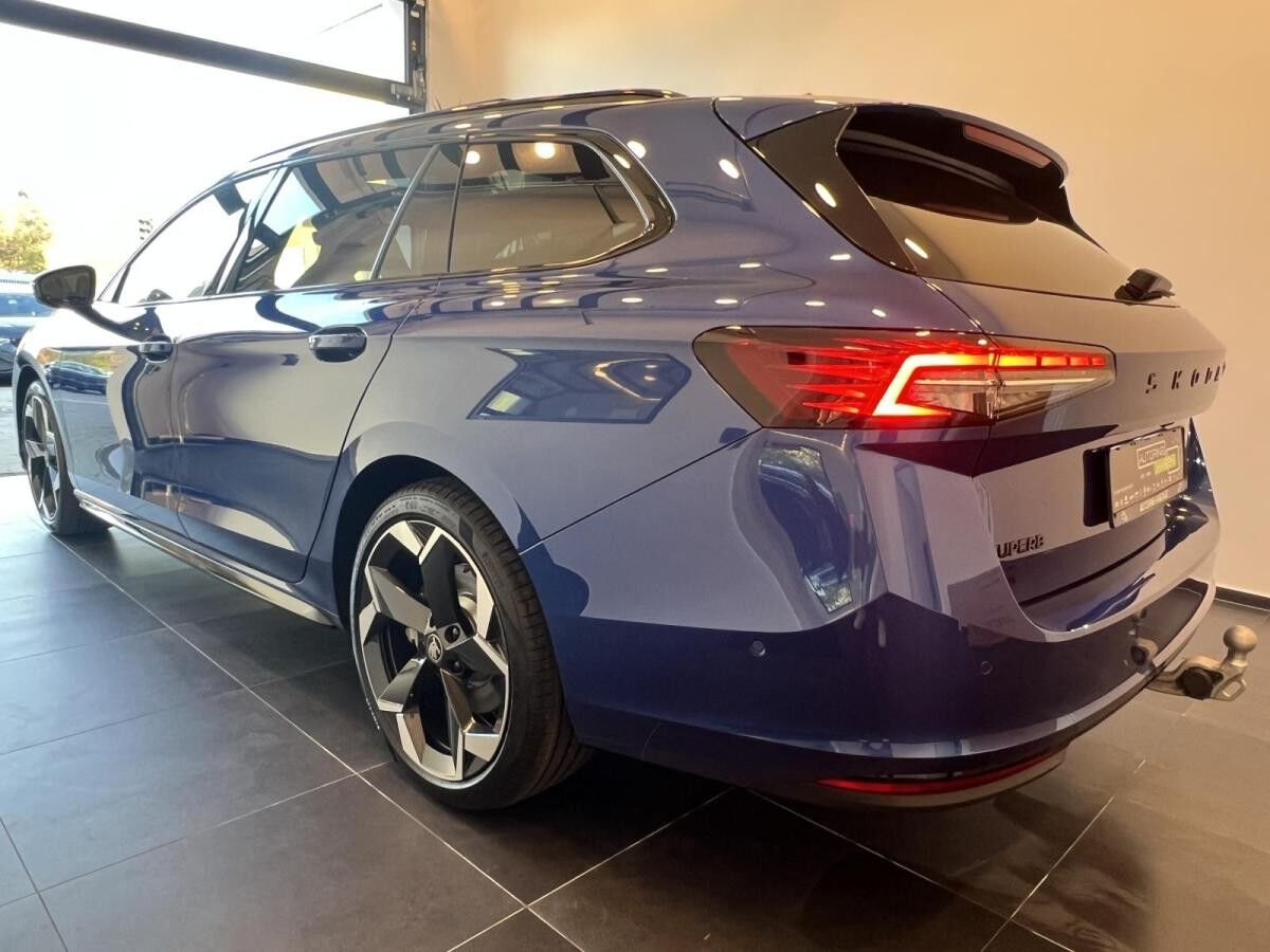 Skoda Superb Combi 265PS 4x4 Vollausstattung! Alle Extras! Sofort!