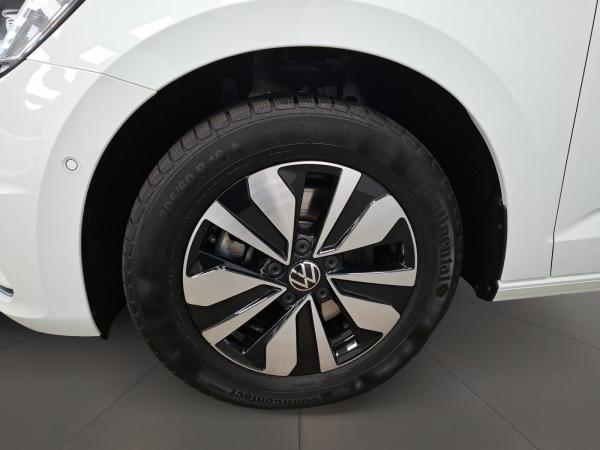 Volkswagen Touran 1.5 TSI Comfortline GOAL AHK ACC 7-Sitzer