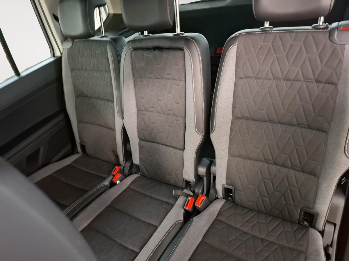 Volkswagen Touran 1.5 TSI Comfortline GOAL AHK ACC 7-Sitzer