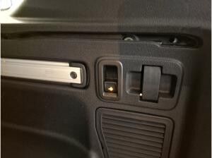 Volkswagen Touran 1.5 TSI Comfortline GOAL AHK ACC 7-Sitzer