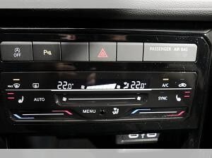 Volkswagen T-Cross Life 1.0 TSI ACC LED PDC FREISP. Anschlussgarantie