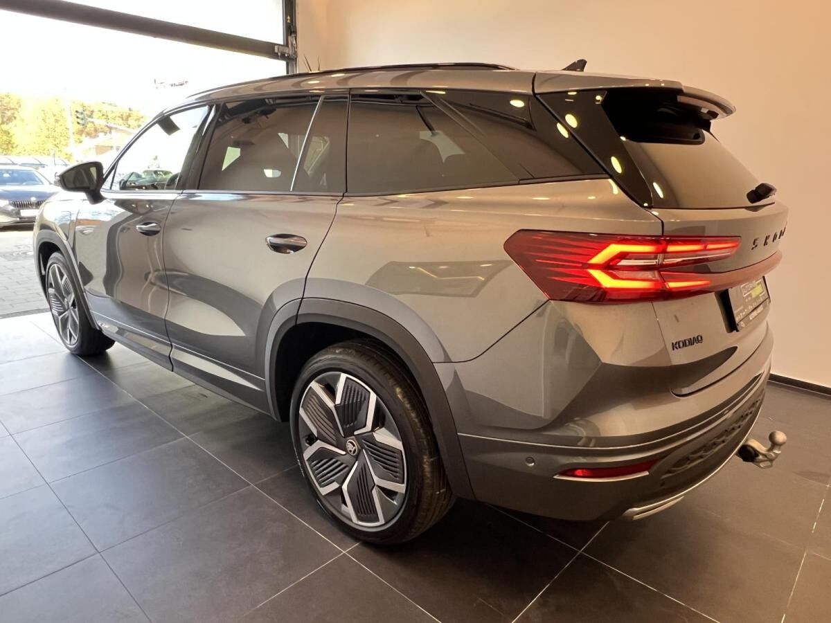 Skoda Kodiaq Sportline Plug-In 0,5% Alle-Pakete|AHK|20"|HUD