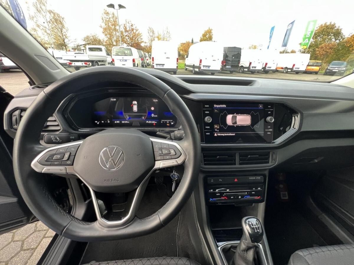 Volkswagen T-Cross 1.0 TSI ACC+PDC+RFK+KLIMA+NAVI+CARPLAY Volkswagen T-Cross 1.0 TSI ACC+PDC+RFK+KLIMA+NAVI+CARPLAY