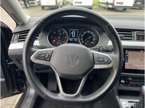 Volkswagen Passat Variant 2.0 TDI DSG+LED+SHZ+NAVI+RFK+ACC Volkswagen Passat Variant 2.0 TDI DSG+LED+SHZ+NAVI+RFK+ACC
