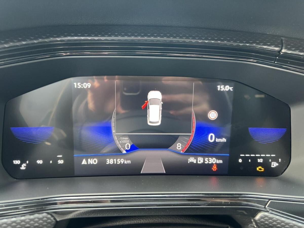 Volkswagen T-Cross 1.0 TSI ACC+PDC+RFK+KLIMA+NAVI+CARPLAY Volkswagen T-Cross 1.0 TSI ACC+PDC+RFK+KLIMA+NAVI+CARPLAY