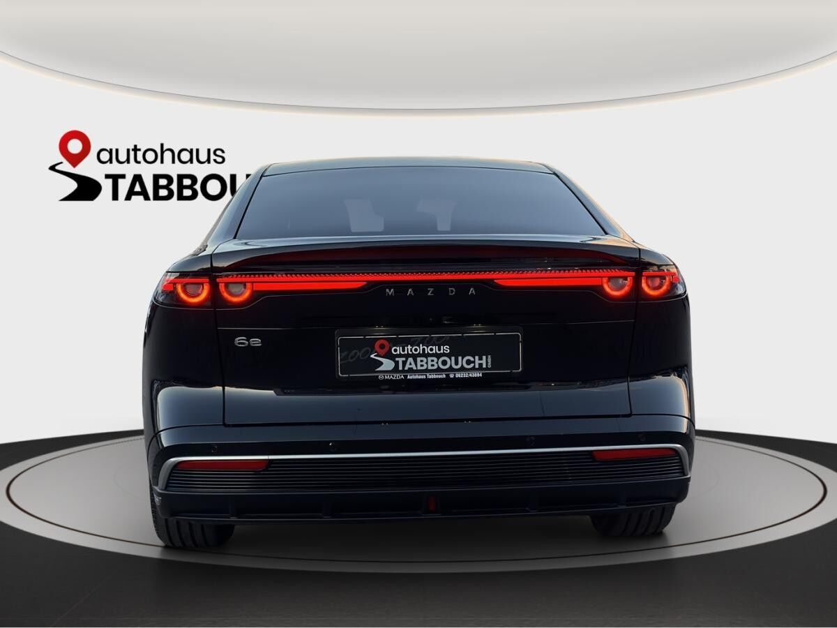 Mazda 6e Takumi 479 km* Reichweite+360°+Smartphone-Schlüssel+Am­bi­en­te­be­leuch­tung