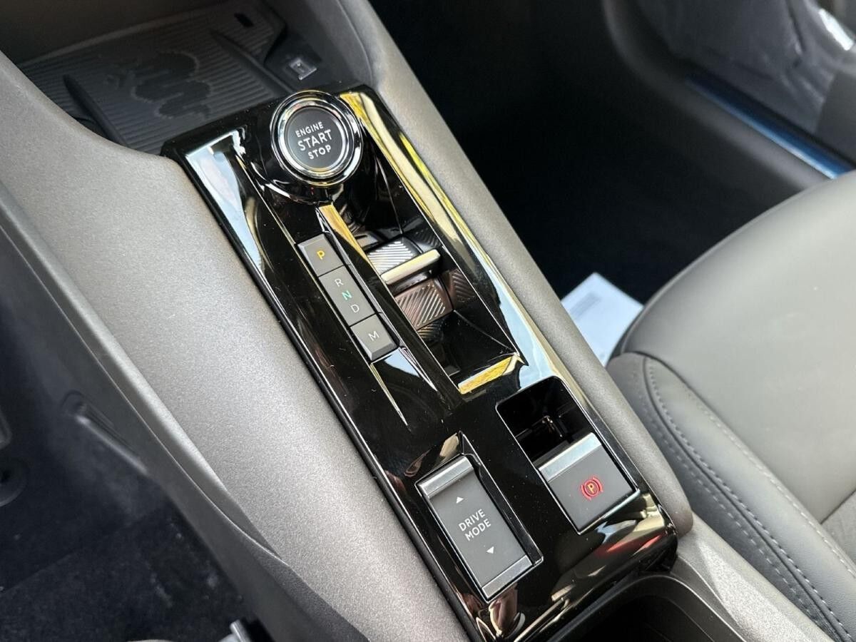 Alfa Romeo Junior 1.2 VGT Mild Hybrid Speciale +Tech-Paket