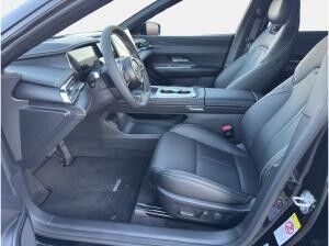 Mazda 6e Takumi 479 km* Reichweite+360°+Smartphone-Schlüssel+Am­bi­en­te­be­leuch­tung