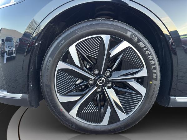 Mazda 6e Takumi 479 km* Reichweite+360°+Smartphone-Schlüssel+Am­bi­en­te­be­leuch­tung