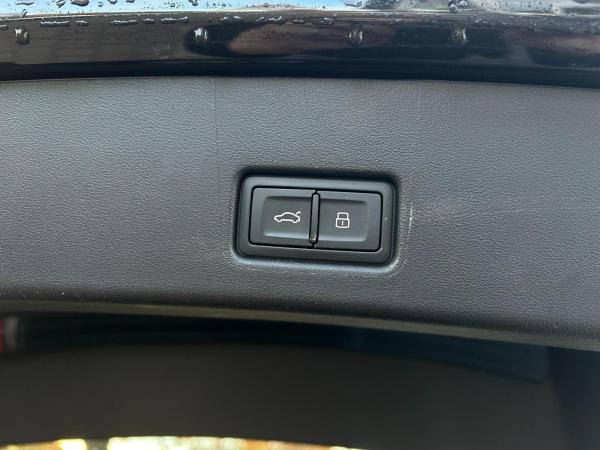 Audi Q4 e-tron Q4 Sportback 45 e-tron ACC/Kamera/AHK/Navi/SHZ