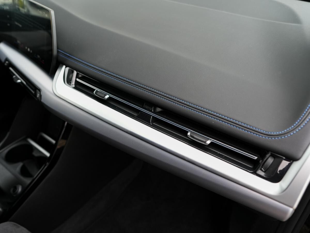 BMW 218 Active Tourer d Active Tourer M-Sport AHK AdLED PANO KoZg