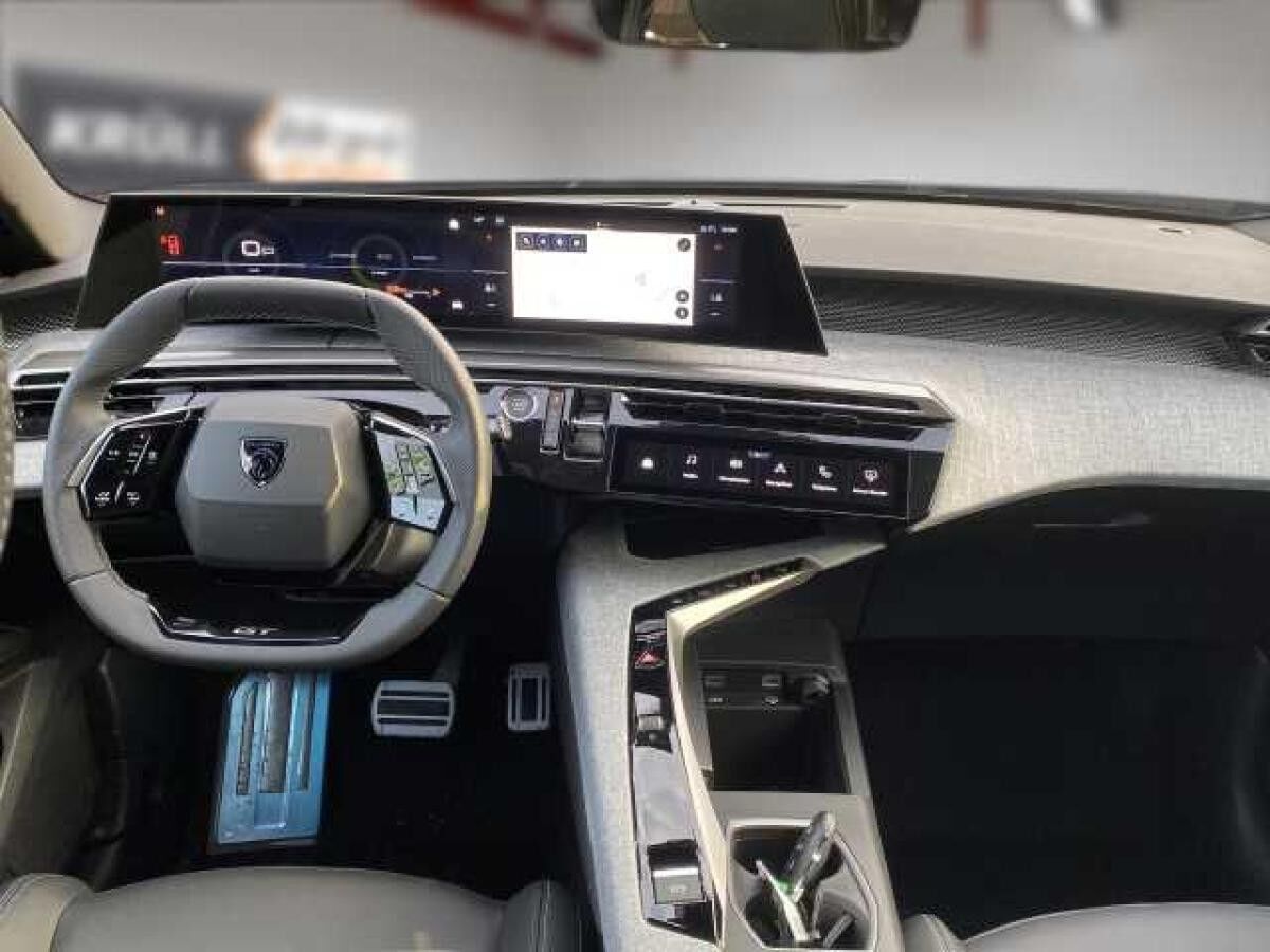 Peugeot 3008 GT Hybrid +AHK+Winter-Paket+