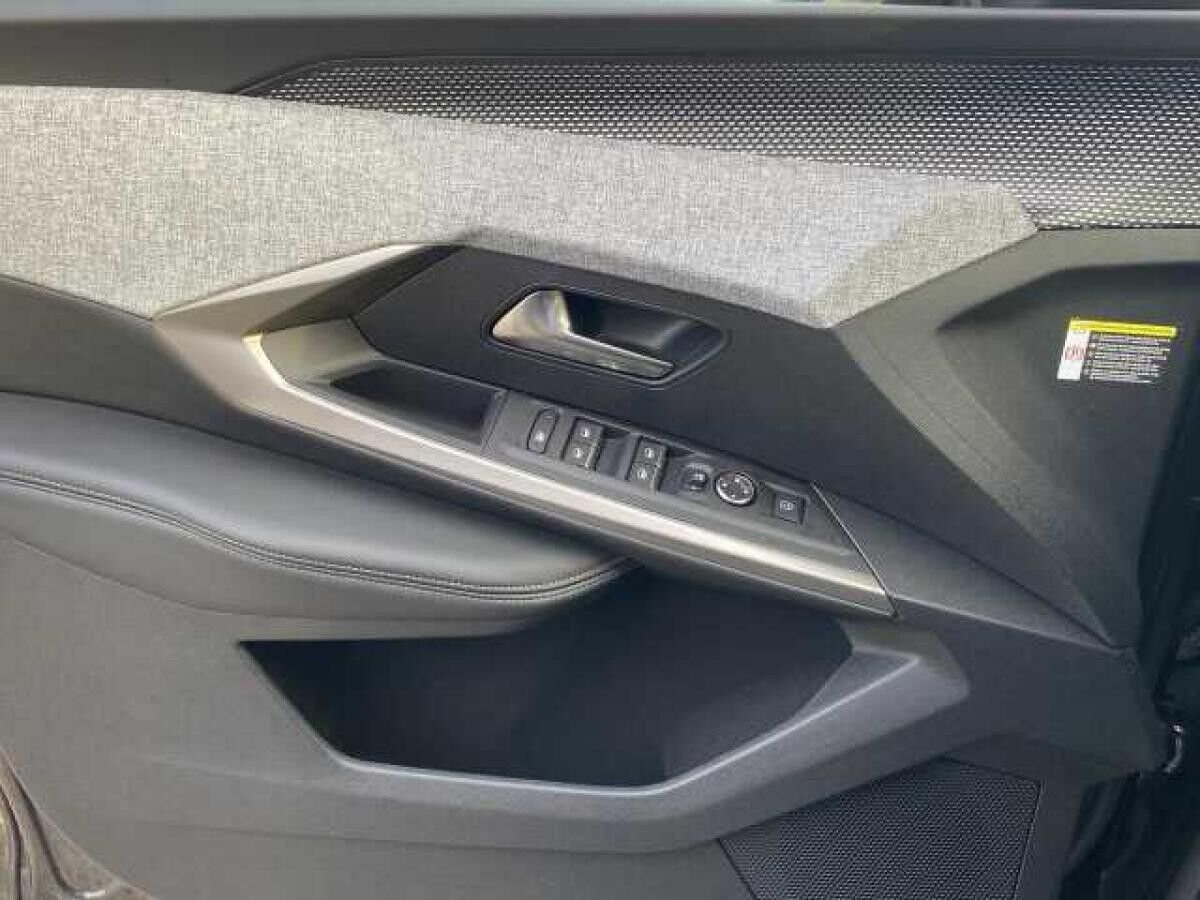 Peugeot 3008 GT Hybrid +AHK+Winter-Paket+