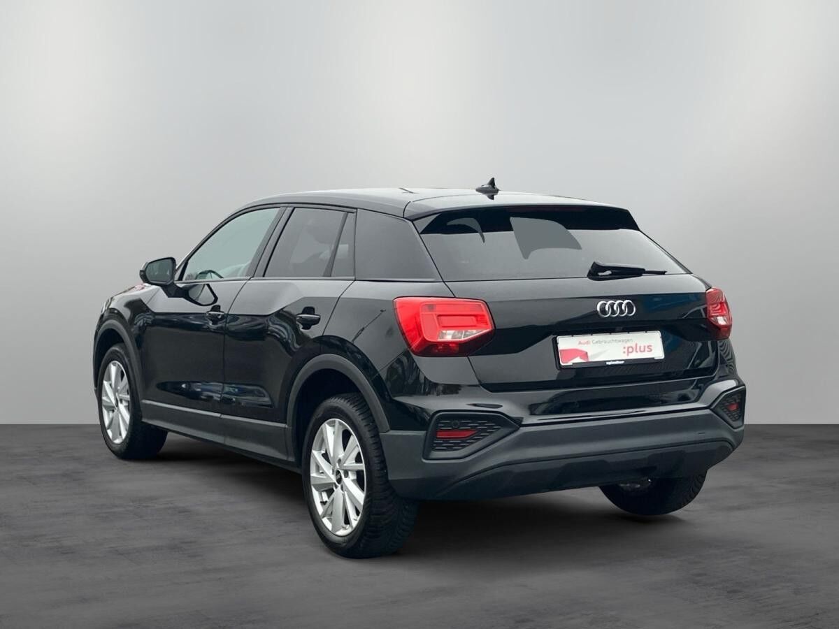 Audi Q2 35 TFSI S-tronic / MMI-Navi+, LED, RFK, ACC