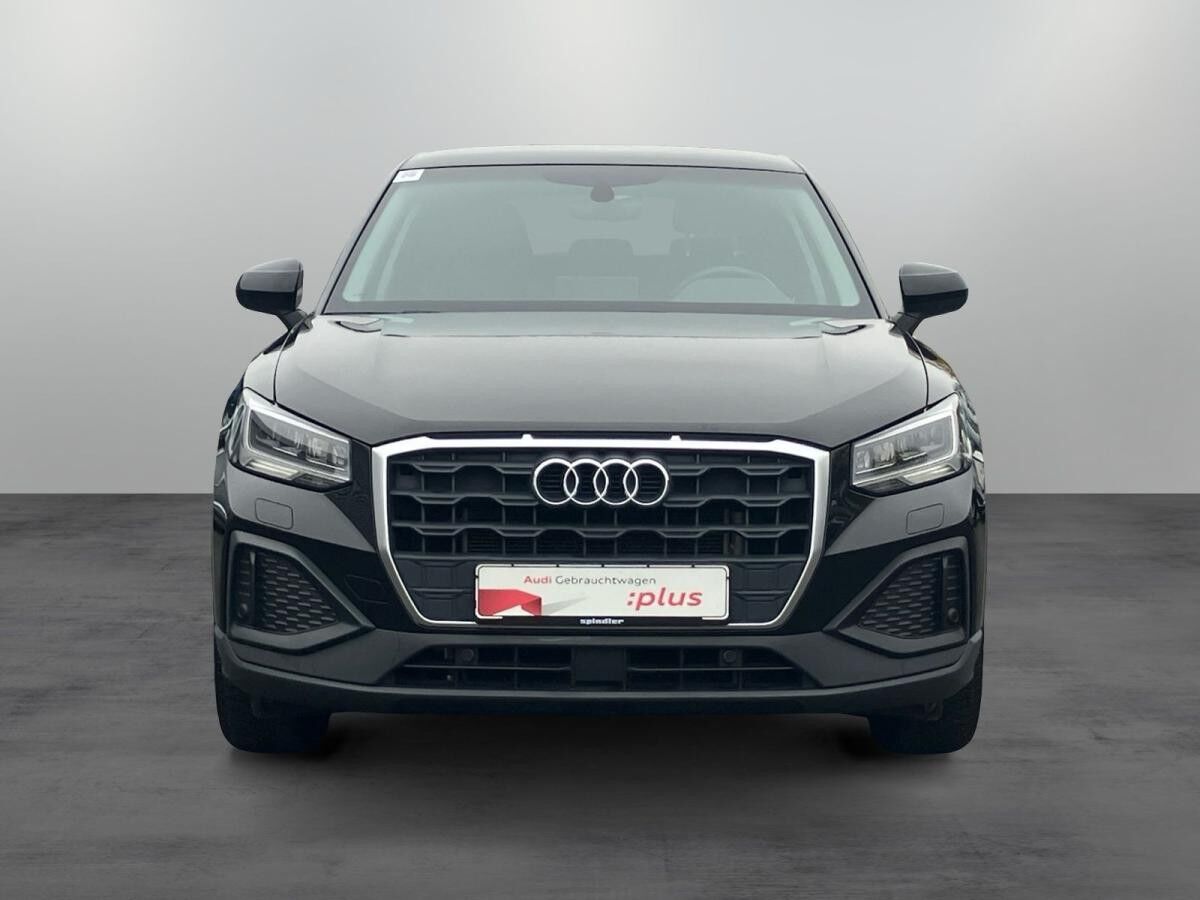 Audi Q2 35 TFSI S-tronic / MMI-Navi+, LED, RFK, ACC