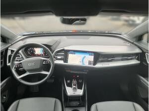 Audi Q4 e-tron advanced 55 quattro / MMI-Navi+, LED