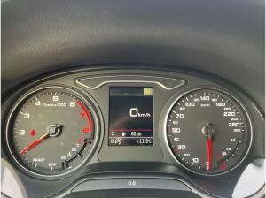 Audi Q2 35 TFSI S-tronic / MMI-Navi+, LED, RFK, SHZ