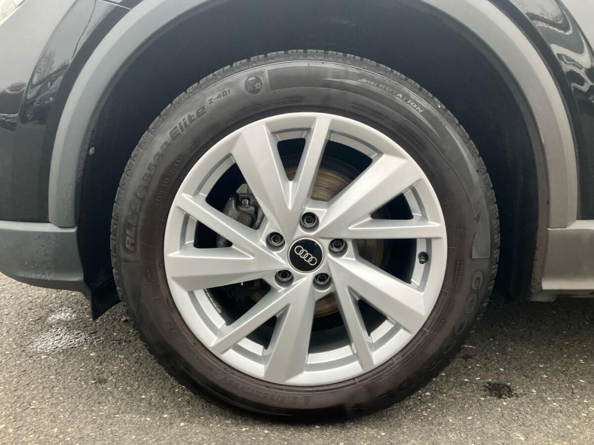 Audi Q2 35 TFSI S-tronic / MMI-Navi+, LED, RFK, ACC