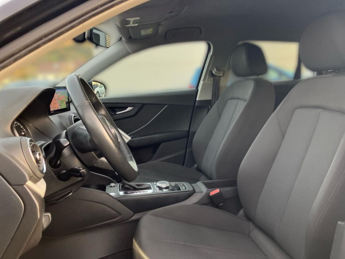 Audi Q2 35 TFSI S-tronic / MMI-Navi+, LED, RFK, SHZ