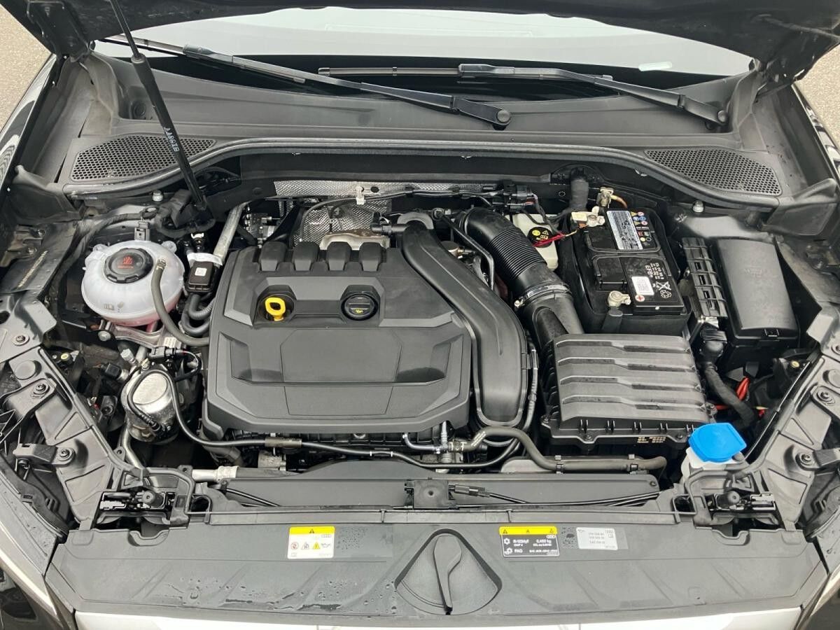 Audi Q2 35 TFSI S-tronic / MMI-Navi+, LED, RFK, ACC